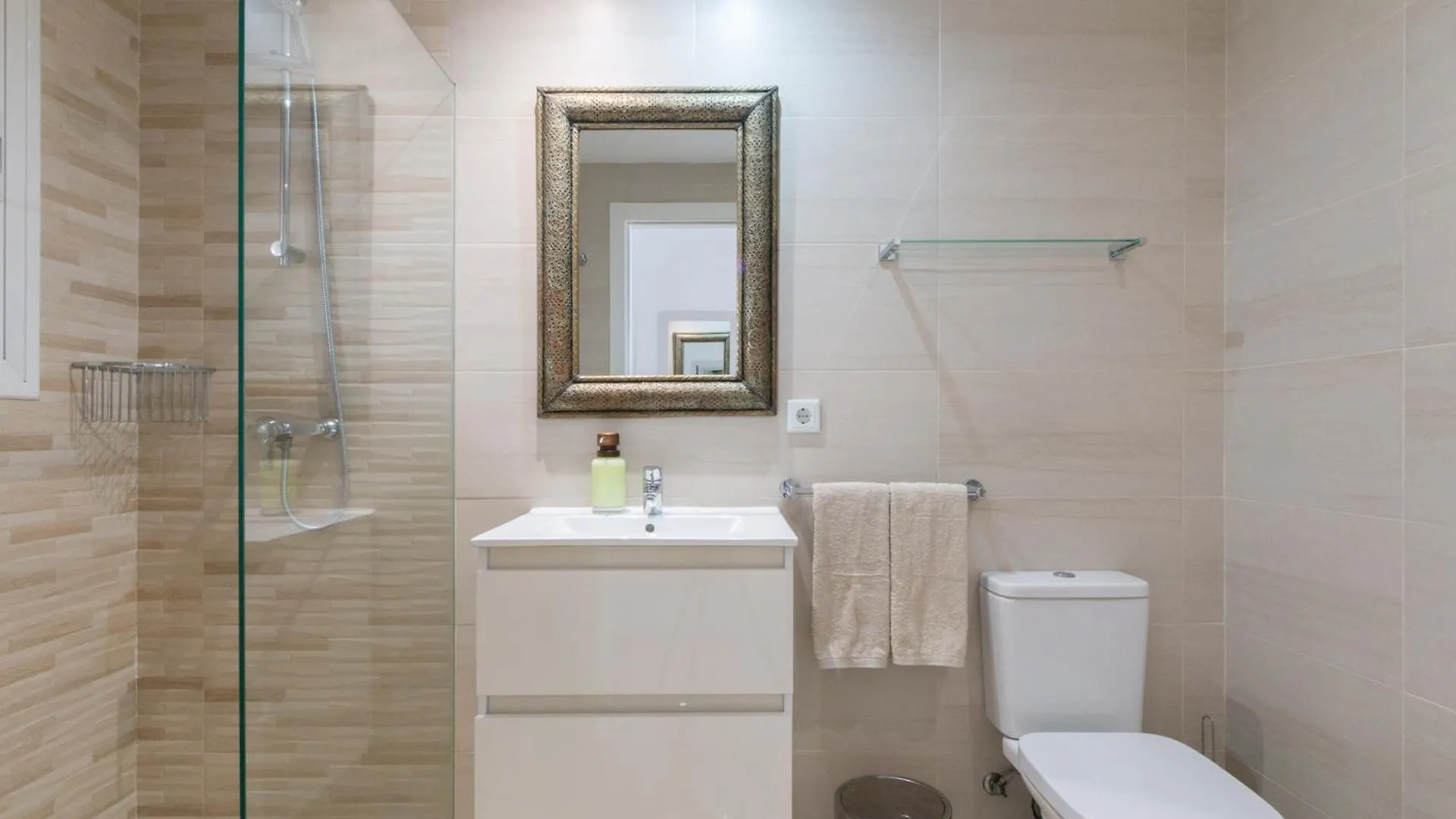 Front Line Beach Apartment 2 Bedr Marbella 0*,